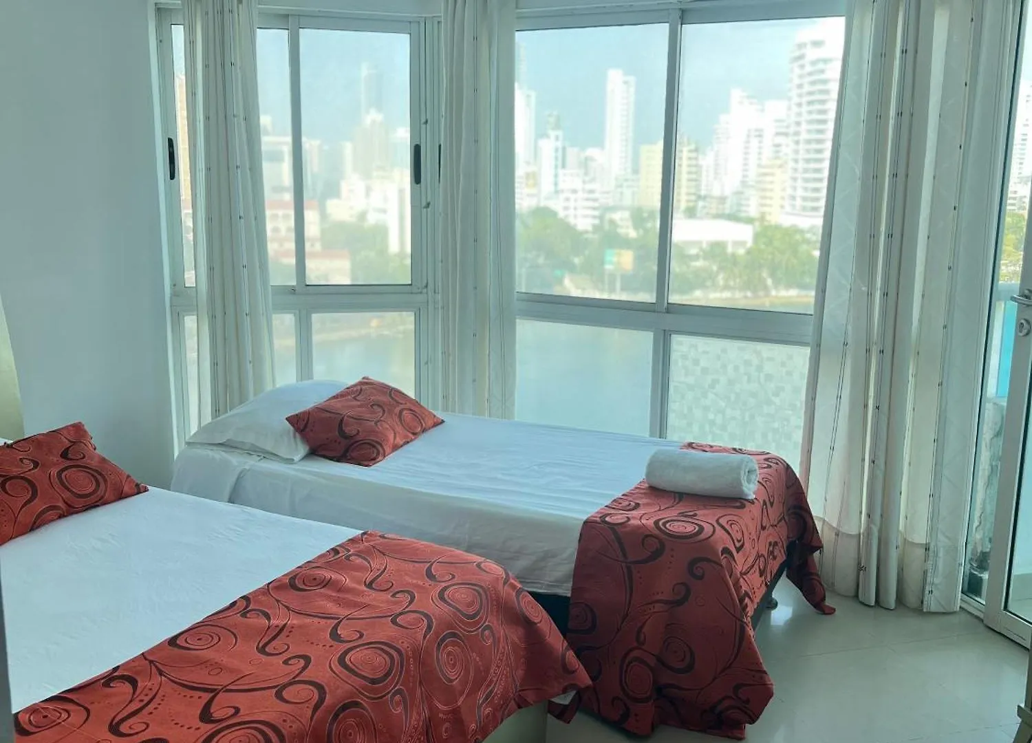 Apartment Torres Del Lago De 3 Habitaciones Cartagena